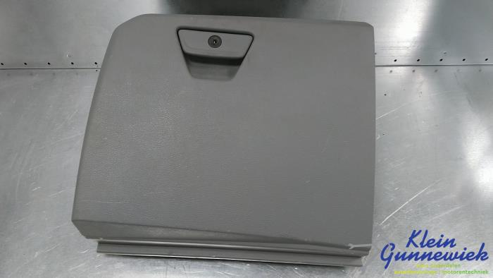 Begagnade Handskfack Ford Transit Pris € 45,00 Marginaltabell erbjuds av Klein Gunnewiek Autodemontage & Motorentechniek