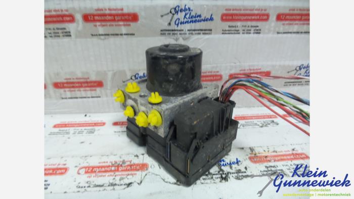 Usagé Pompe ABS Ford Transit Connect Prix € 15,00 Règlement à la marge proposé par Klein Gunnewiek Autodemontage & Motorentechniek