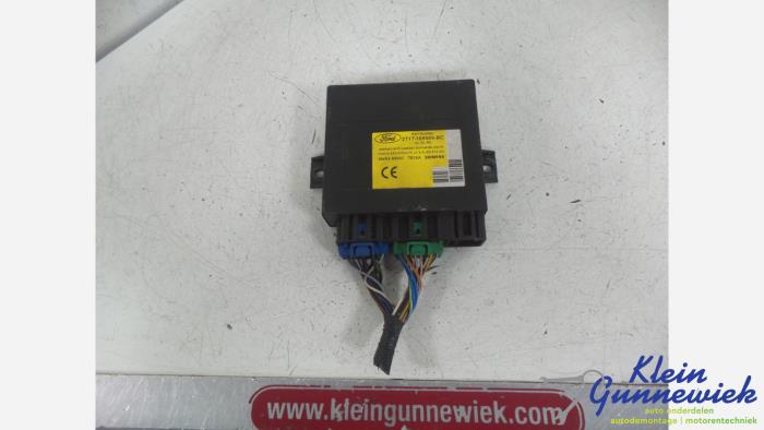 Usagé Ordinateur divers Ford Transit Connect Prix € 18,00 Règlement à la marge proposé par Klein Gunnewiek Autodemontage & Motorentechniek