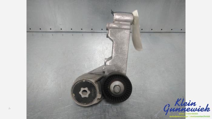 Usados Rodillo tensor correa múltiple Ford Transit Connect Precio € 75,00 Norma de margen ofrecido por Klein Gunnewiek Autodemontage & Motorentechniek