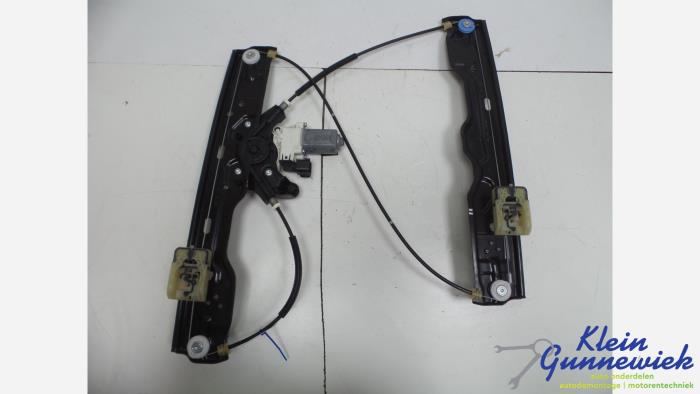 Usados Motor de ventanilla de puerta Landrover Range Rover Precio € 110,00 Norma de margen ofrecido por Klein Gunnewiek Autodemontage & Motorentechniek