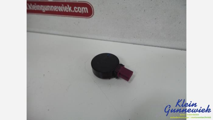 Begagnade Regnsensor Landrover Range Rover Pris € 50,00 Marginaltabell erbjuds av Klein Gunnewiek Autodemontage & Motorentechniek