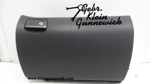 Used Glovebox Mercedes R-Klasse Price € 45,00 Margin scheme offered by Gebr.Klein Gunnewiek Ho.BV