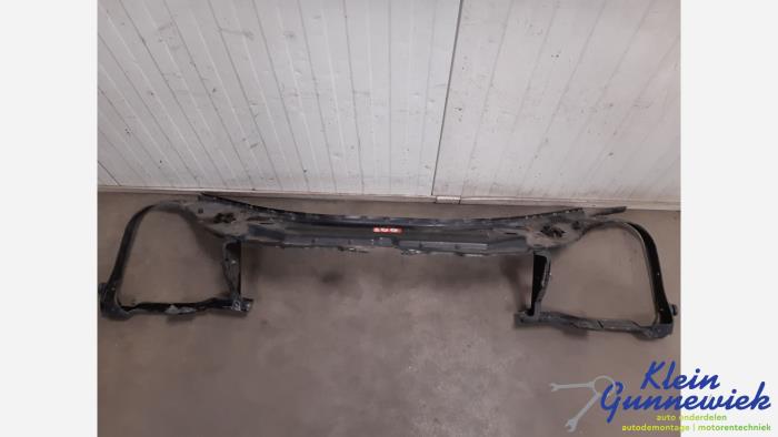 Begagnade Front Mercedes R-Klasse Pris € 103,00 Marginaltabell erbjuds av Klein Gunnewiek Autodemontage & Motorentechniek