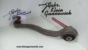 Usagé Bras de suspension bas avant droit Mercedes SLK Prix € 45,00 Règlement à la marge proposé par Gebr.Klein Gunnewiek Ho.BV