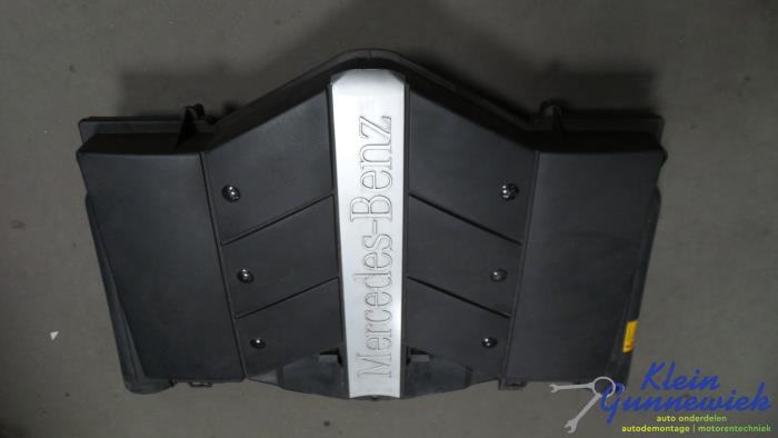 Begagnade Luftfilterhus Mercedes CL Pris € 50,00 Marginaltabell erbjuds av Klein Gunnewiek Autodemontage & Motorentechniek