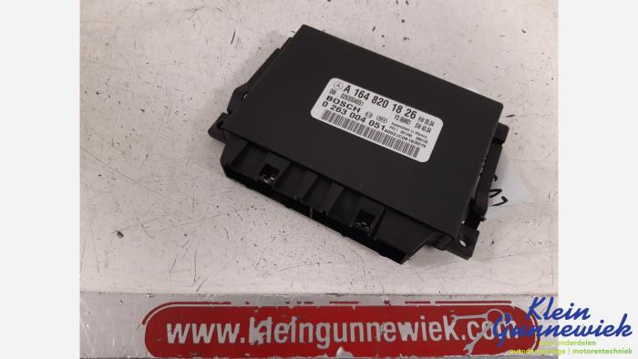Begagnade PDC-modul Mercedes R-Klasse Pris € 40,00 Marginaltabell erbjuds av Klein Gunnewiek Autodemontage & Motorentechniek