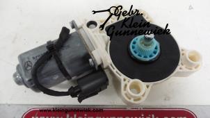 Usados Motor de ventanilla de puerta Mercedes SLK Precio de solicitud ofrecido por Gebr.Klein Gunnewiek Ho.BV
