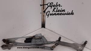 Gebrauchte Scheibenwischermotor vorne Mercedes R-Klasse Preis € 150,00 Margenregelung angeboten von Gebr.Klein Gunnewiek Ho.BV