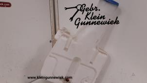 Usagé Réservoir lave-glace avant Mercedes Sprinter Prix € 25,00 Règlement à la marge proposé par Gebr.Klein Gunnewiek Ho.BV