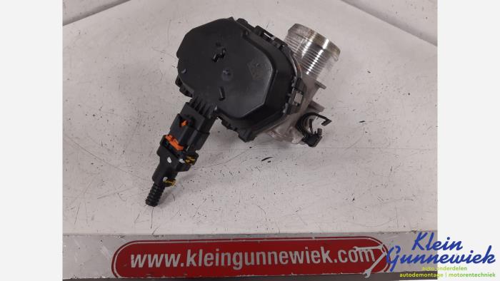 Usagé Boitier papillon Opel Crossland X Prix € 34,00 Règlement à la marge proposé par Klein Gunnewiek Autodemontage & Motorentechniek