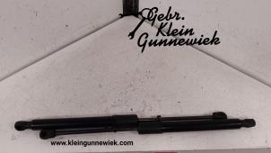 Usagé Amortisseur à gaz arrière gauche Opel Crossland X Prix sur demande proposé par Gebr.Klein Gunnewiek Ho.BV