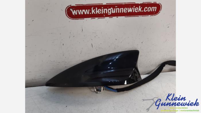 Używane Antena GPS Opel Grandland X Cena € 31,00 Procedura marży oferowane przez Klein Gunnewiek Autodemontage & Motorentechniek