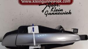 Usagé Poignée de porte arrière gauche Opel Grandland X Prix sur demande proposé par Gebr.Klein Gunnewiek Ho.BV