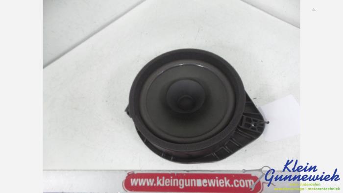 Używane Glosnik Opel Crossland X Cena € 20,00 Procedura marży oferowane przez Klein Gunnewiek Autodemontage & Motorentechniek