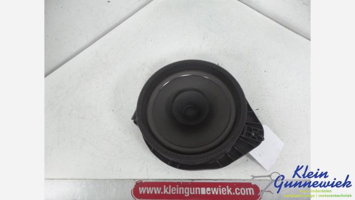 Używane Glosnik Opel Crossland X Cena € 20,00 Procedura marży oferowane przez Klein Gunnewiek Autodemontage & Motorentechniek
