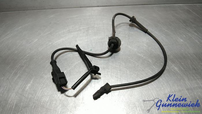 Begagnade ABS-sensor Renault Modus Pris € 15,00 Marginaltabell erbjuds av Klein Gunnewiek Autodemontage & Motorentechniek