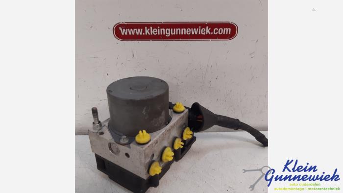 Usagé Bloc ABS Renault Modus Prix € 15,00 Règlement à la marge proposé par Klein Gunnewiek Autodemontage & Motorentechniek