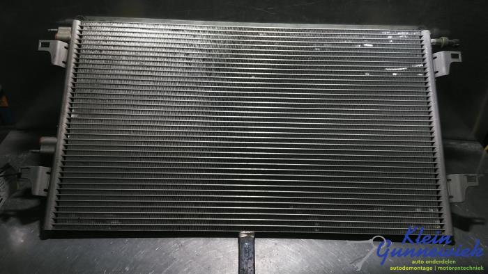 Usagé Condenseur de climatisation Renault Vel Satis Prix € 40,00 Règlement à la marge proposé par Klein Gunnewiek Autodemontage & Motorentechniek