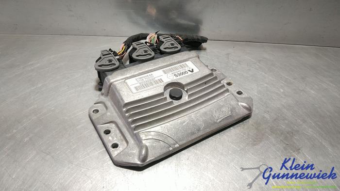 Used Injection computer Renault Modus Price € 52,00 Margin scheme offered by Klein Gunnewiek Autodemontage & Motorentechniek