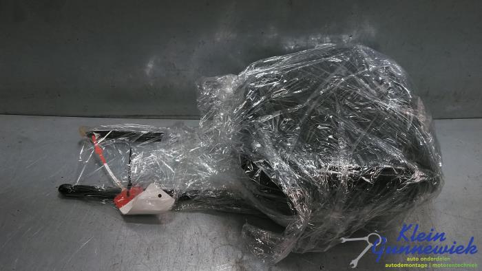 Używane Zaglówek Renault Modus Cena € 18,00 Procedura marży oferowane przez Klein Gunnewiek Autodemontage & Motorentechniek