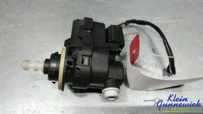 Używane Silnik reflektora Renault Modus Cena € 16,00 Procedura marży oferowane przez Klein Gunnewiek Autodemontage & Motorentechniek