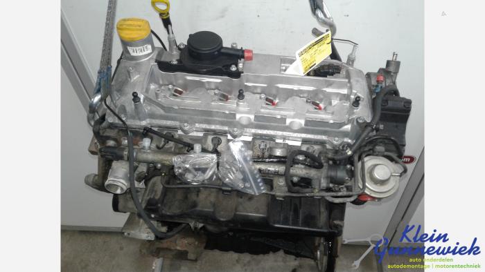 Engine from a Chrysler PT Cruiser 2005