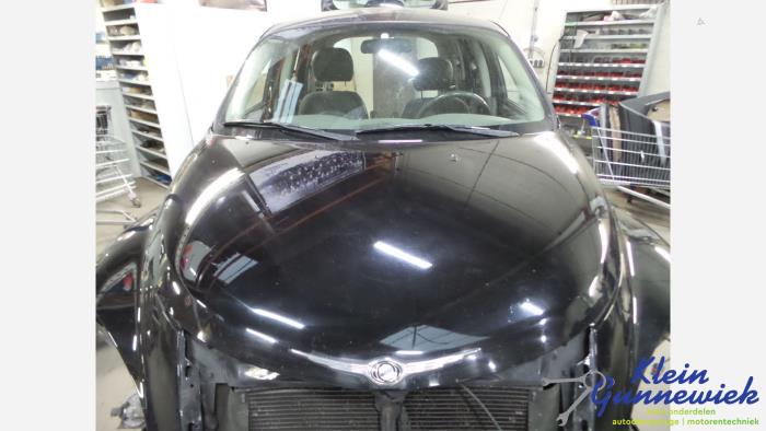 Używane Maska Chrysler PT Cruiser Cena € 63,00 Procedura marży oferowane przez Klein Gunnewiek Autodemontage & Motorentechniek