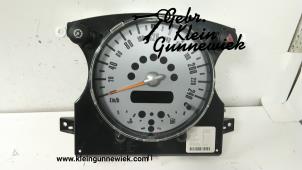 Usagé Instrument de bord BMW Mini One Prix € 100,00 Règlement à la marge proposé par Gebr.Klein Gunnewiek Ho.BV