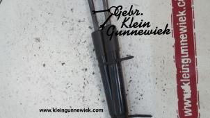 Gebrauchte Gasdämpfer Motorhaube links Mini Mini Preis auf Anfrage angeboten von Gebr.Klein Gunnewiek Ho.BV