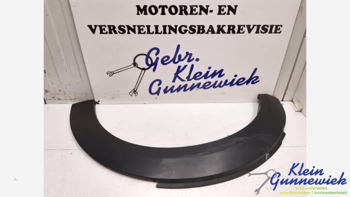 Wheel arch trim