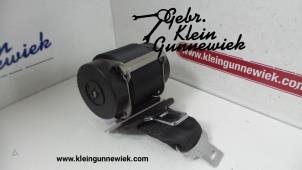 Gebrauchte Sicherheitsgurt Mitte hinten Mini Clubman Preis € 35,00 Margenregelung angeboten von Gebr.Klein Gunnewiek Ho.BV