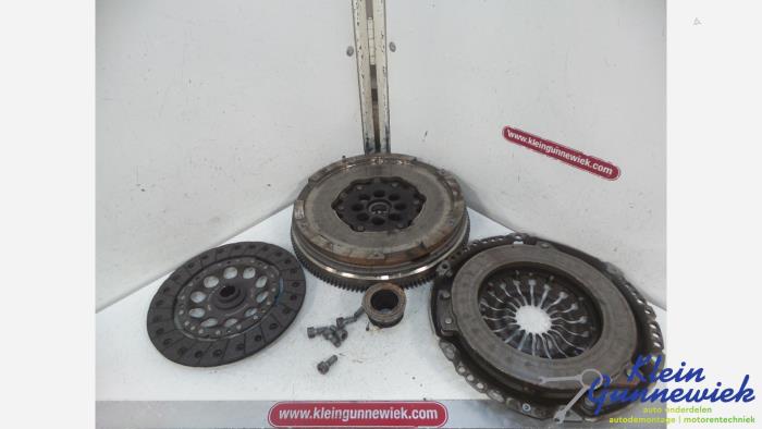 Używane Kolo zamachowe Mini Mini Cena € 179,00 Procedura marży oferowane przez Klein Gunnewiek Autodemontage & Motorentechniek