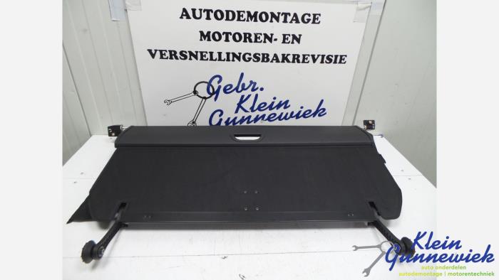 Używane Pólka tylna Audi S3 Cena € 55,00 Procedura marży oferowane przez Klein Gunnewiek Autodemontage & Motorentechniek