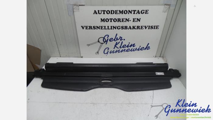 Używane Pólka tylna BMW 5-Serie Cena € 35,00 Procedura marży oferowane przez Klein Gunnewiek Autodemontage & Motorentechniek