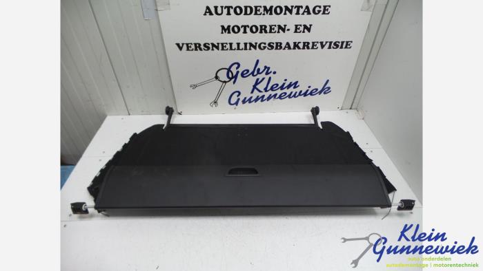 Używane Pólka tylna Audi A3 Cena € 55,00 Procedura marży oferowane przez Klein Gunnewiek Autodemontage & Motorentechniek