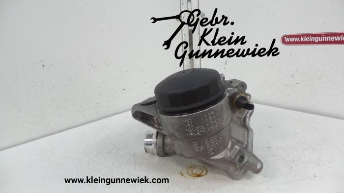 Oil filter housing from a BMW 3-Serie 2011