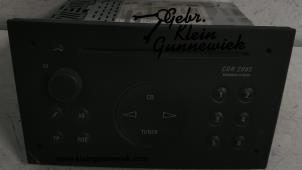 Usagé Radio/Lecteur CD Opel Vivaro Prix € 75,00 Règlement à la marge proposé par Gebr.Klein Gunnewiek Ho.BV