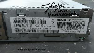Używane Radioodtwarzacz CD Renault Trafic Cena € 40,00 Procedura marży oferowane przez Gebr.Klein Gunnewiek Ho.BV