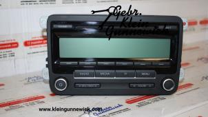 Usados Reproductor de CD y radio Volkswagen Eos Precio € 35,00 Norma de margen ofrecido por Gebr.Klein Gunnewiek Ho.BV