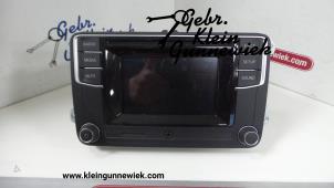 Used Radio CD player Volkswagen Tiguan Price on request offered by Gebr.Klein Gunnewiek Ho.BV
