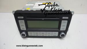 Usagé Radio/Lecteur CD Volkswagen Passat Prix € 75,00 Règlement à la marge proposé par Gebr.Klein Gunnewiek Ho.BV