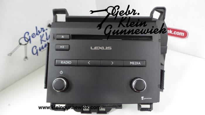 Radio CD Spieler van een Lexus CT 200h 2014