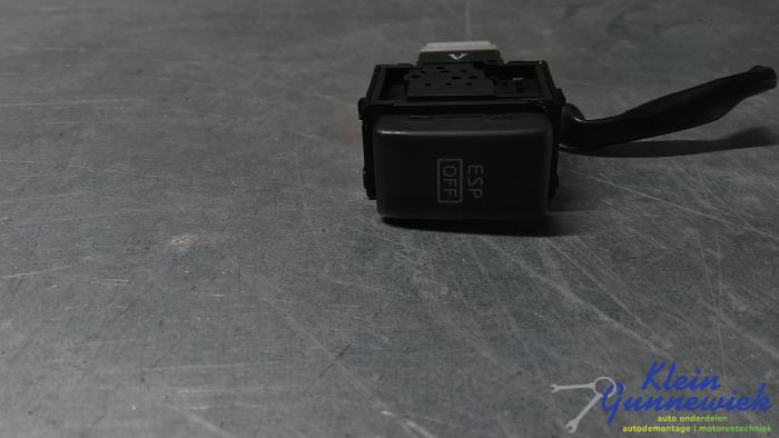 Usados Interruptor Renault Koleos Precio € 15,00 Norma de margen ofrecido por Klein Gunnewiek Autodemontage & Motorentechniek
