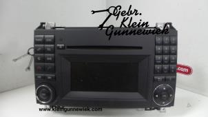 Gebrauchte Radio CD Spieler Mercedes A-Klasse Preis auf Anfrage angeboten von Gebr.Klein Gunnewiek Ho.BV