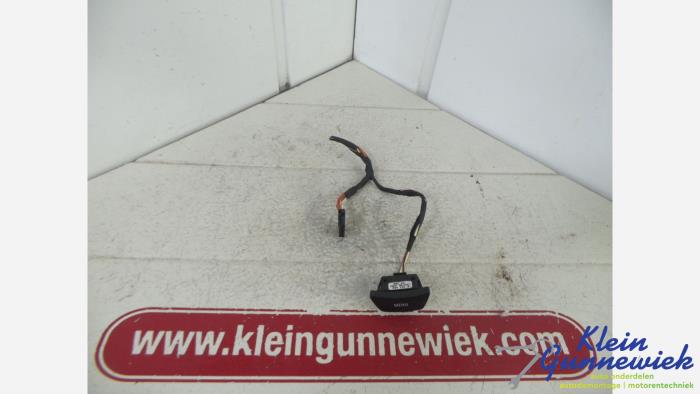 Używane Przelacznik BMW 5-Serie Cena € 15,00 Procedura marży oferowane przez Klein Gunnewiek Autodemontage & Motorentechniek
