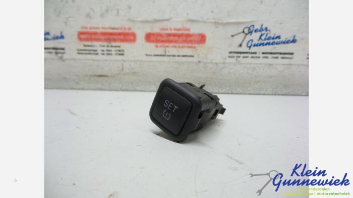 Usados Interruptor Seat Exeo Precio € 15,00 Norma de margen ofrecido por Klein Gunnewiek Autodemontage & Motorentechniek