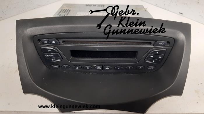 Radio CD Spieler van een Ford KA 2012