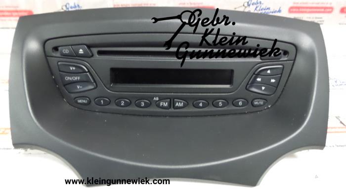 Radio CD Spieler van een Ford KA 2014