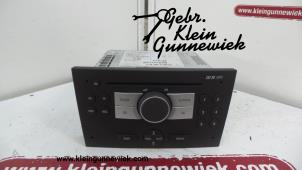 Usagé Radio/Lecteur CD Opel Corsa Prix € 55,00 Règlement à la marge proposé par Gebr.Klein Gunnewiek Ho.BV